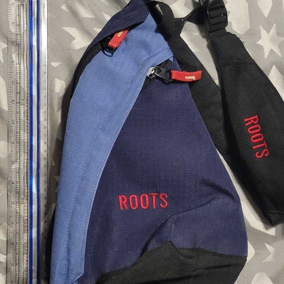 Roots Handbags - Roots to sling bag